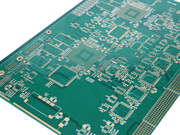 Quais são as Características da Fabricação de PCB?